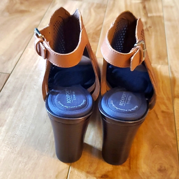 Rockport Sandals - Picture 2 of 6